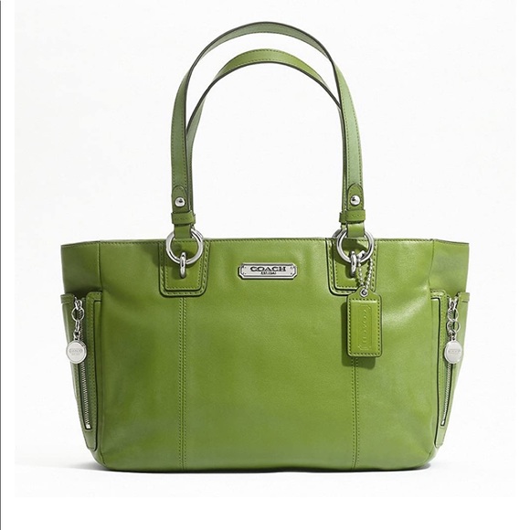 COACH 👜 Gallery Leather Zip Tote - Green 💚 - Picture 1 of 8